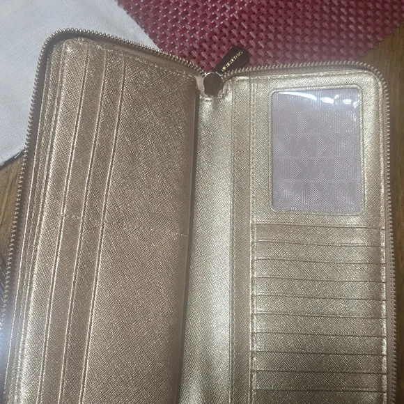 Michael Kors Gold Women's Bag and Wallet Set - Picture 9 of 9